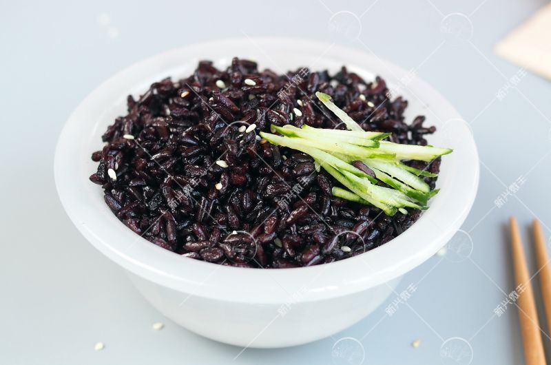 第1步(营养紫米糙米饭的做法)