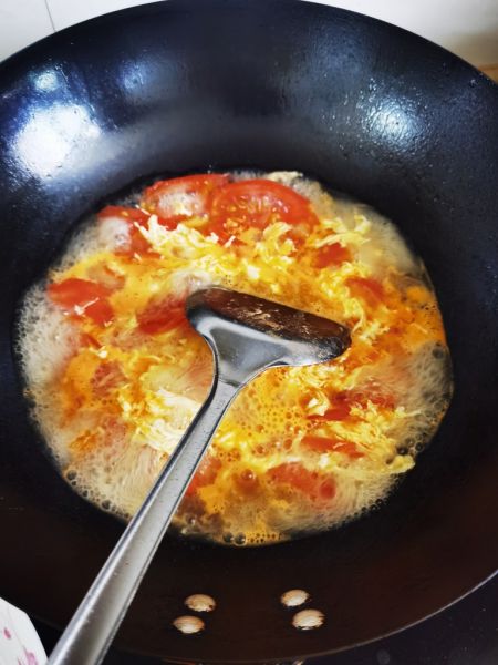 第6步(最好吃又健康西红柿蛋汤的做法)