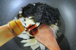 第6步(紫菜鞭笋汤的做法)