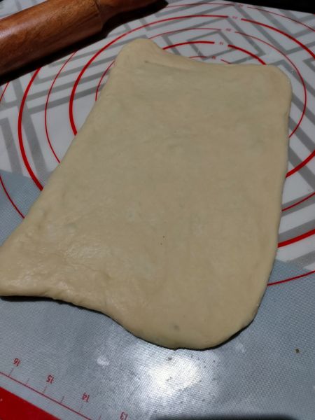 第4步(中筋面粉做肉松面包和白面包的做法)