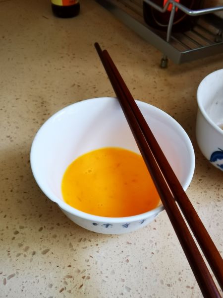 第2步(最好吃又健康西红柿蛋汤的做法)