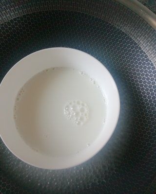 第3步(木瓜牛奶冻的做法)