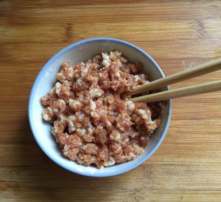 第2步(肉末嫩豆腐的做法)