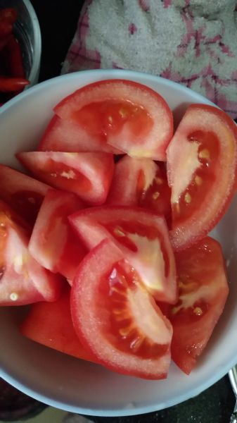 第3步(西红柿爱上花菜的做法)