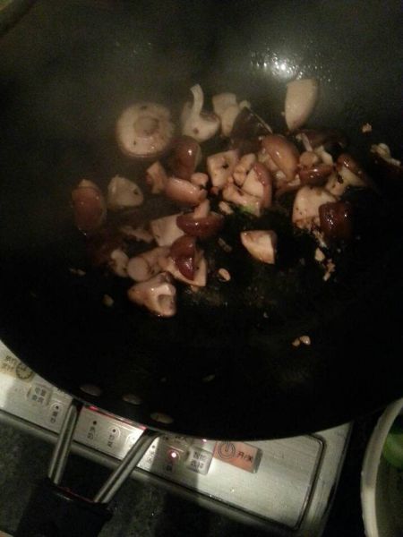 第7步(香菇油菜的做法)
