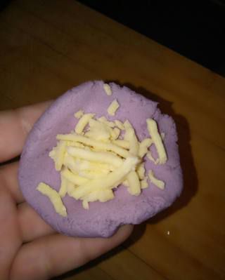 第4步(芝士紫薯饼的做法)