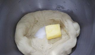 第2步(蛋糕夹心面包的做法)