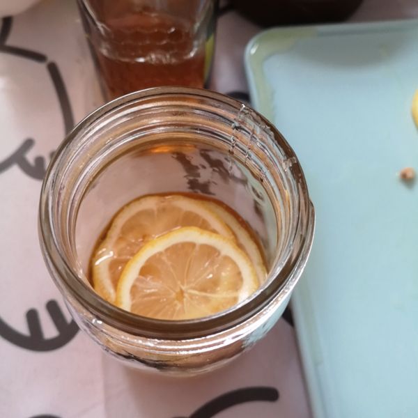 第2步(蜂蜜柠檬的做法)