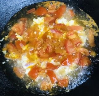 第5步(西红柿鸡蛋汤#汤羹#的做法)