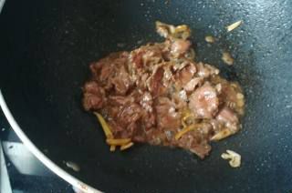 第4步(土豆炒牛肉的做法)