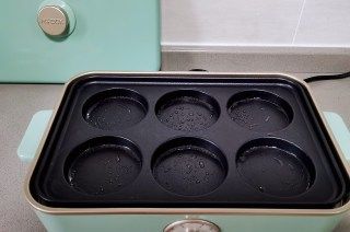 第6步(免揉面免烤箱，香甜软糯的糯米饼的做法)