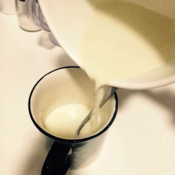 第4步(自制豆奶---儿时的味道. 用豆浆制作.并非豆浆的做法)