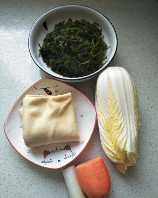 第1步(干豆腐白菜炒海带丝的做法)