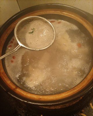 第9步(莲藕排骨汤的做法)