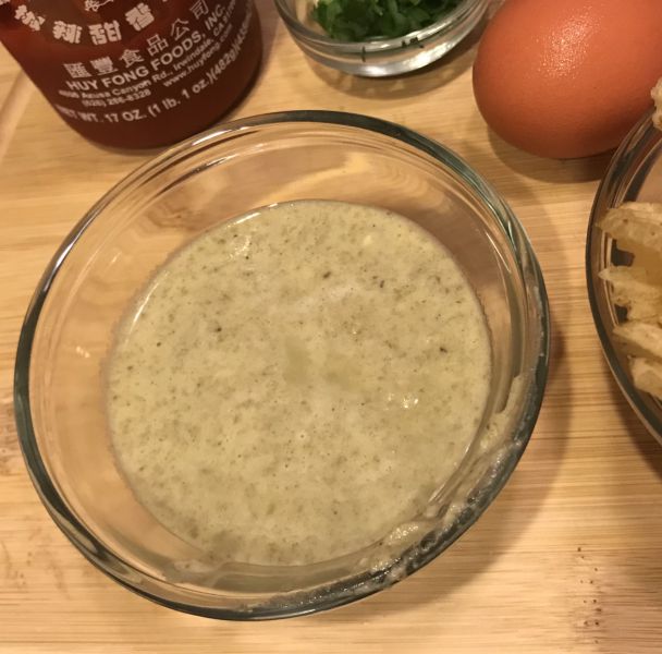 第2步(家里做绿豆小米煎饼果子的做法)