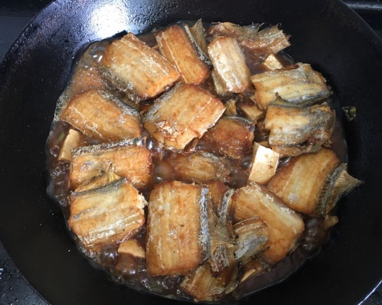 带鱼炖豆腐成品图