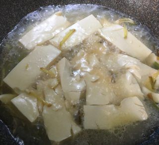 第7步(花蛤豆腐汤的做法)