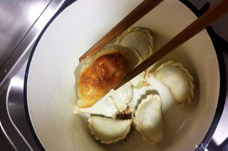 第3步(鸡蛋煎饺的做法)