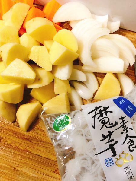 第1步(日剧经典，日式土豆炖牛肉的做法)