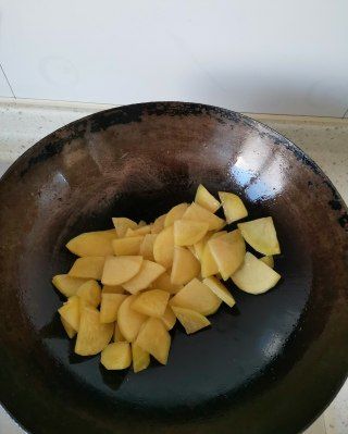 第4步(青椒土豆片的做法)