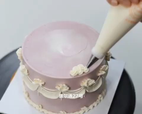第6步(ins风复古奶油蛋糕复古烛台蛋糕裱花蛋糕奶油蛋糕的做法)