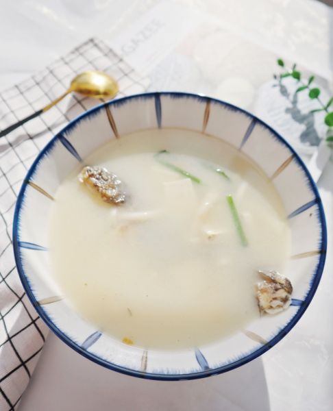 黄骨鱼豆腐汤❤️味鲜补钙营养好喝成品图