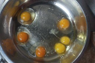 第2步(鸡蛋炒粉的做法)