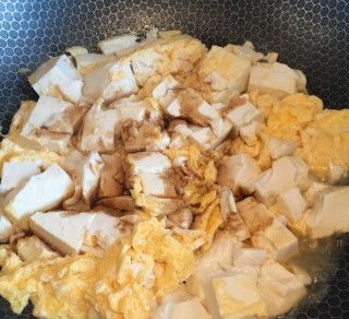 第6步(鸡蛋煎豆腐的做法)