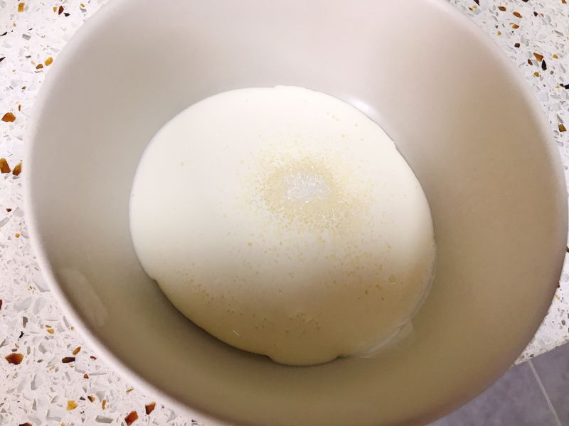 第22步(海苔肉松蛋糕卷的做法)