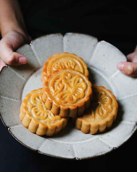 稻米油版廣式蛋黃蓮蓉/豆沙月餅