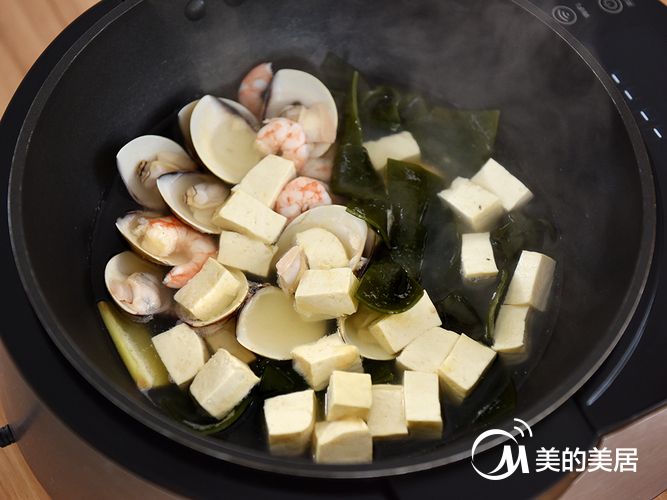 第4步(海鲜豆腐煲的做法)