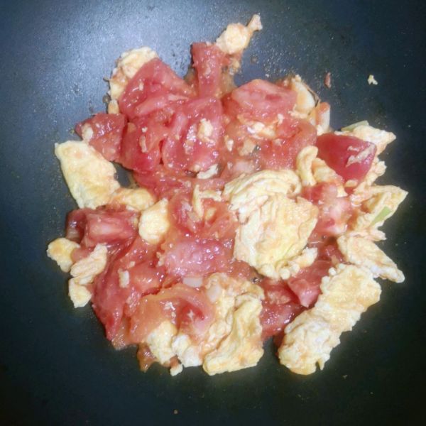第5步(西红柿炒鸡蛋～的做法)
