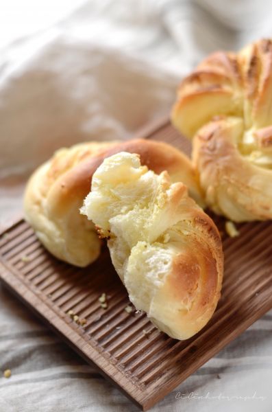 像空气般轻盈的 奶酥花型面包 65 汤种法 的做法 菜谱大杂烩