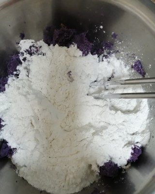 第4步(紫薯糯米饼的做法)