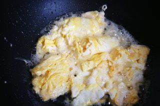 第6步(西红柿青椒炒鸡蛋的做法)