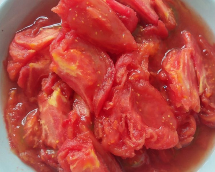 第4步(西红柿土豆炖牛肉的做法)