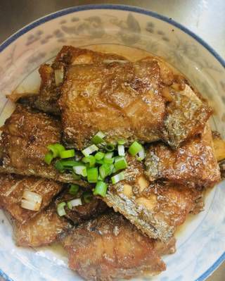 第7步(下饭菜——红烧带鱼的做法)
