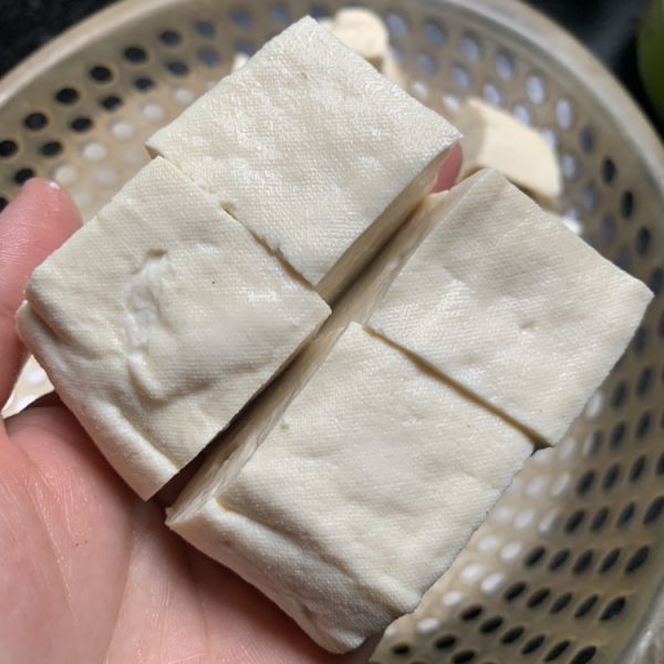 第1步(糯米豆腐酿豆腐包豆腐果的做法)