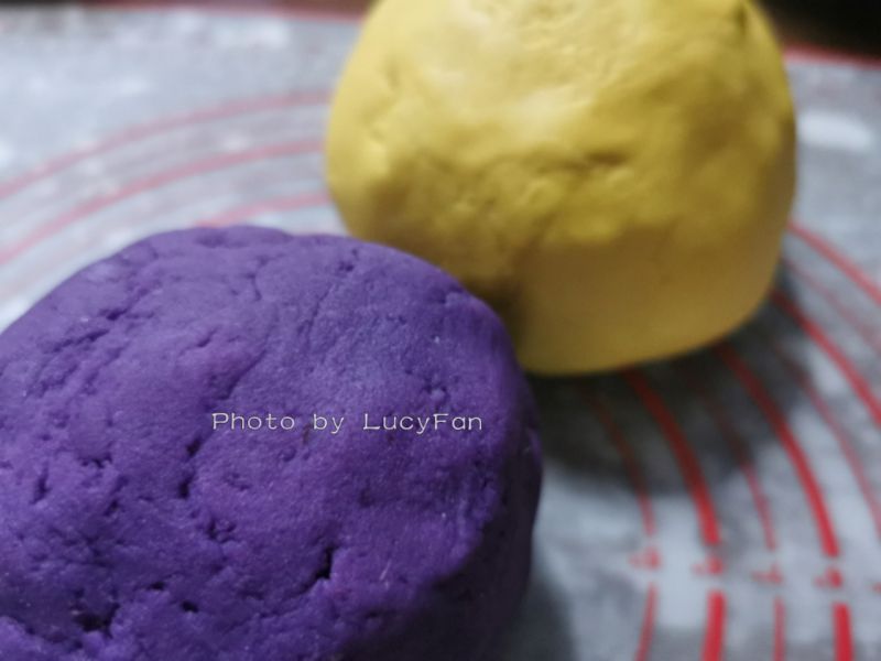 第10步(紫薯南瓜饼的做法)