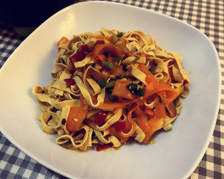 粗拌豆腐皮(千张)成品图