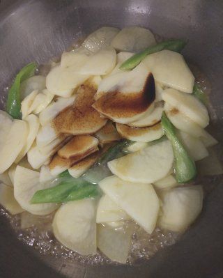 第6步(青椒土豆片的做法)
