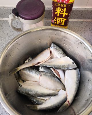第2步(家常烧磁鱼的做法)