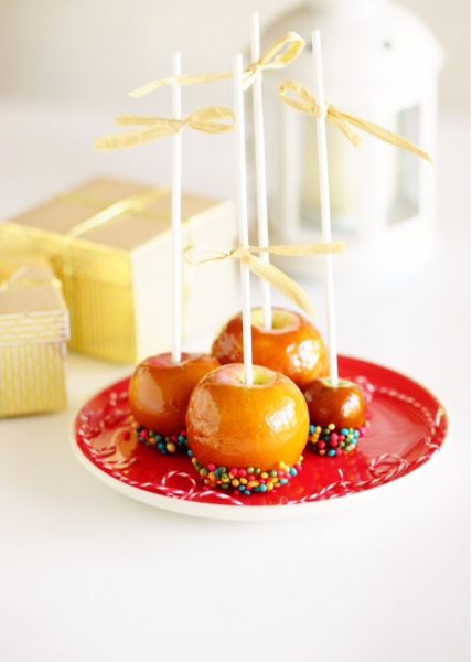 第7步(完美焦糖苹果-perfect caramel apples-苹果的一百种吃法的做法)