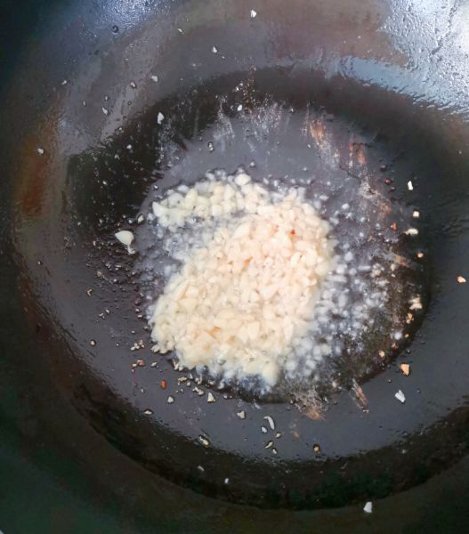第3步(蒸汽海鲜锅的做法)