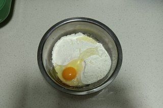 第2步(鸡蛋薄饼的做法)