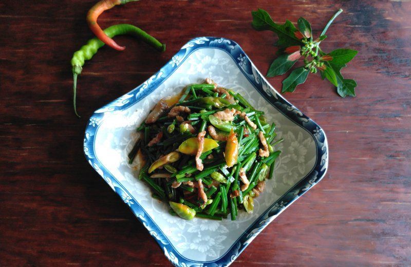 韭菜花炒肉的做法 菜谱大杂烩