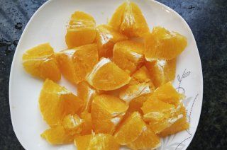 第2步(鲜榨橙汁的做法)