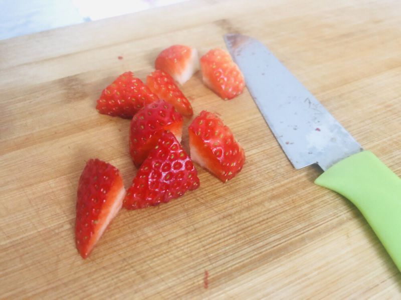 第2步(草莓酱的做法)