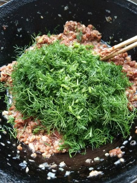 第5步(猪肉茴香饺子馅的做法)