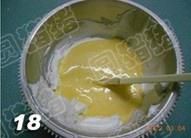 第18步(彩绘草莓蛋糕卷的做法)